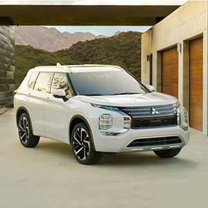 Xe Mitsubishi 7 Chỗ Outlander